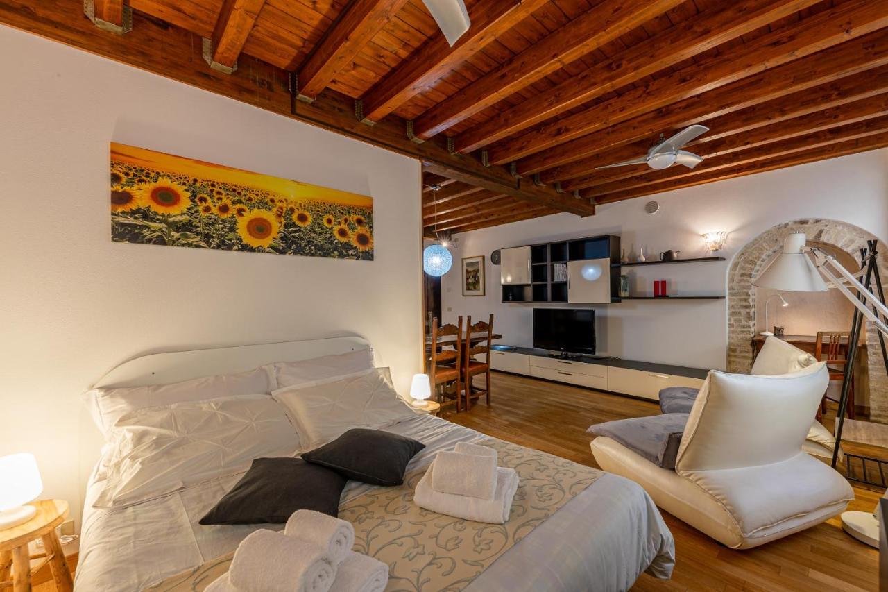 Apartament Casa Agli Archi Bardolino Zewnętrze zdjęcie